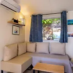 Mobil-home Baia 펜션 *